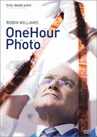 Sự Ám Ảnh | One Hour Photo (2002) Sự Ám Ảnh | One Hour Photo (2002)